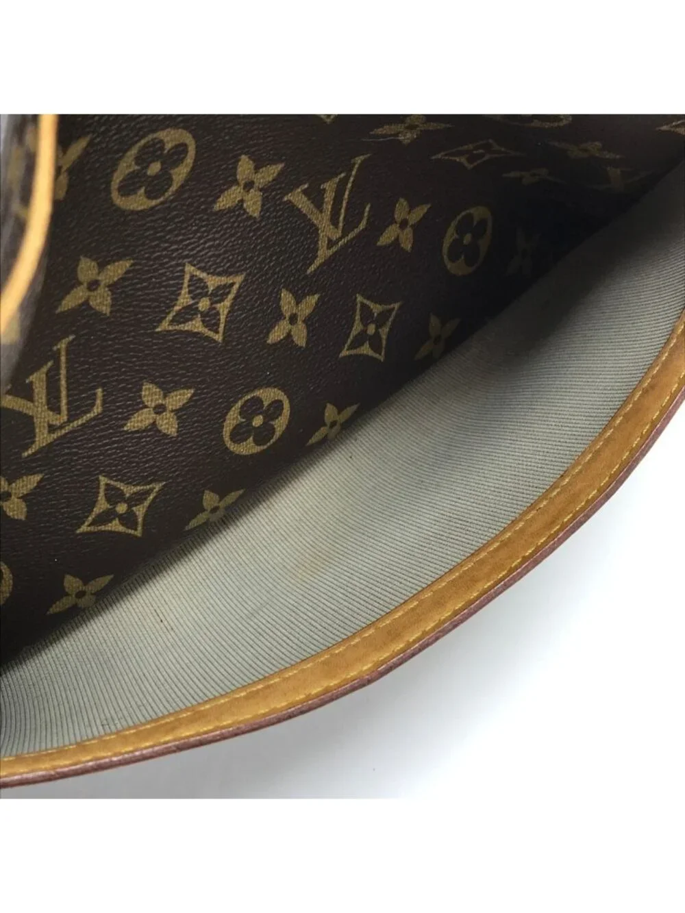 Louis Vuitton Shoulder Bag Monogram Reporter PM
